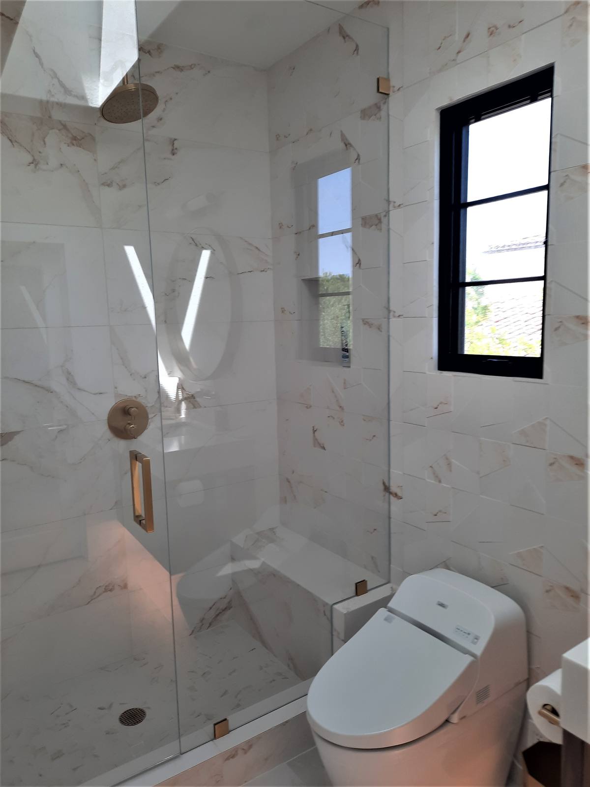Traditional Custom Residence — detail 9